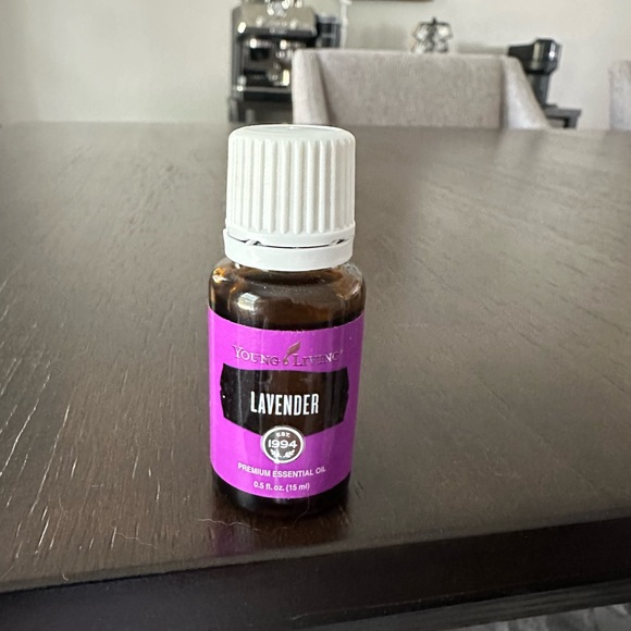 Young Living Lavender Oil 15ml - Picture 1 of 4